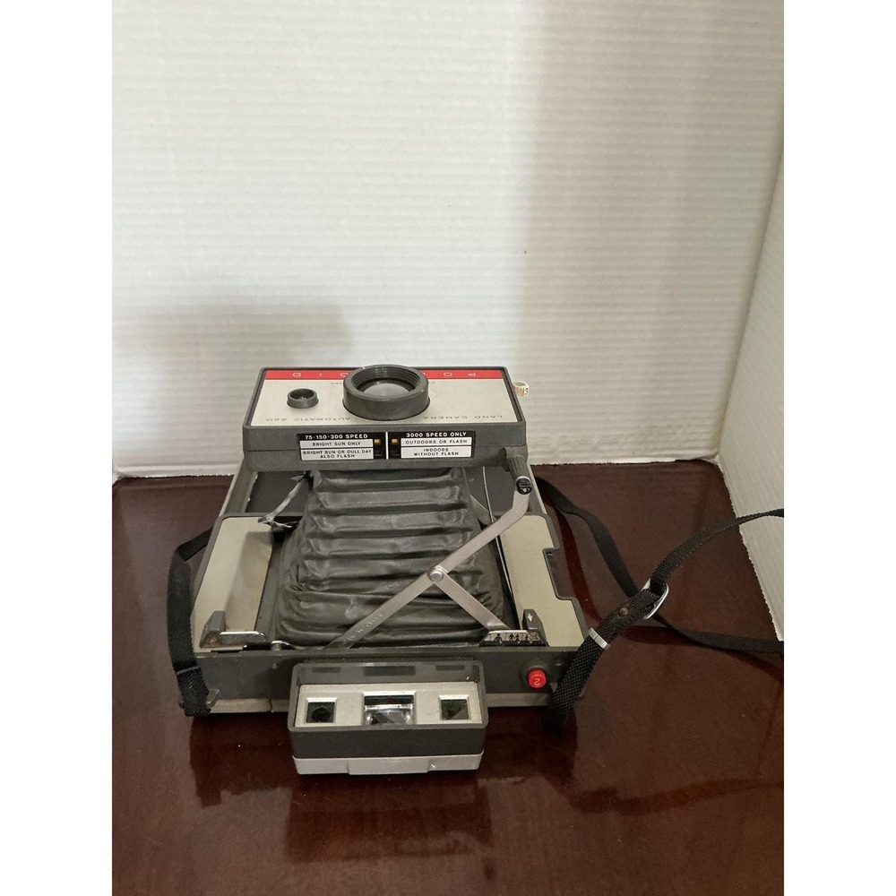 Polaroid Automatic 220 Land Camera Vintage Instant Photography Flash Unit